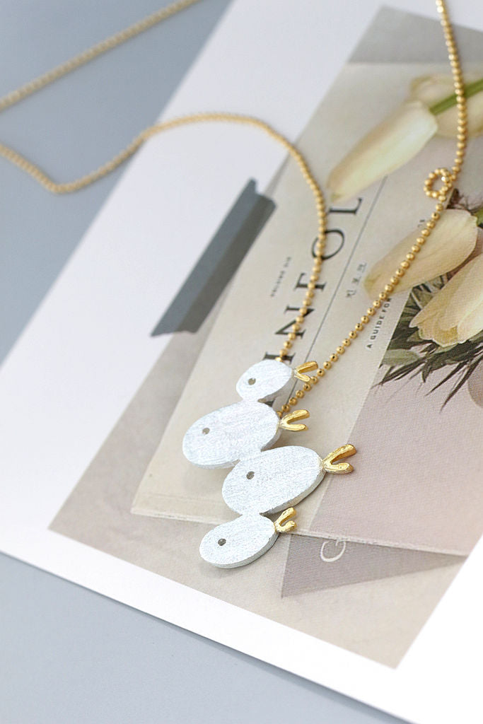 Handcrafted S925 Sterling Silver Ocean Fish Pendant with 18k Gold-Plated Tails and Wire Drawing Texture Pendants Jewelry Gift