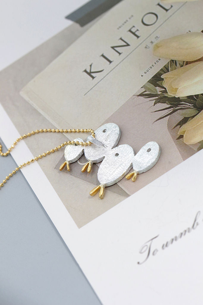 Handcrafted S925 Sterling Silver Ocean Fish Pendant with 18k Gold-Plated Tails and Wire Drawing Texture Pendants Jewelry Gift