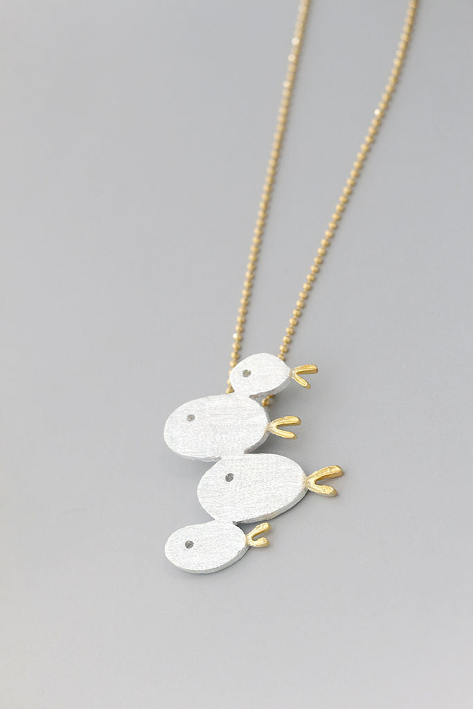 Handcrafted S925 Sterling Silver Ocean Fish Pendant with 18k Gold-Plated Tails and Wire Drawing Texture Pendants Jewelry Gift