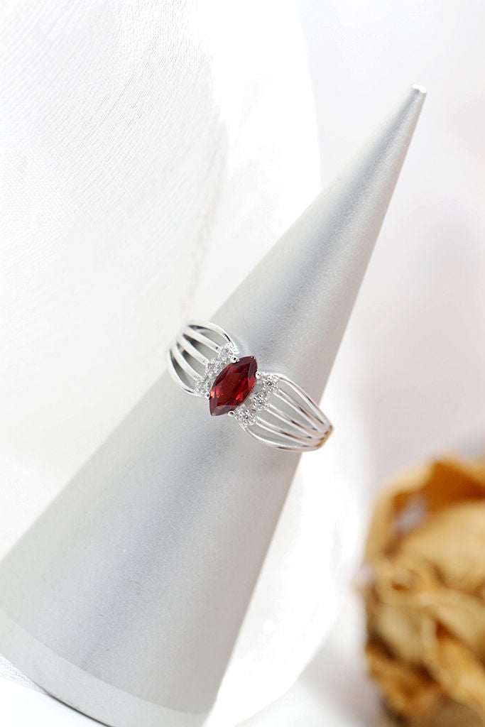 Authentic 925 Sterling Silver Charm Lady Opening Adjustable Rings Inlaid Natural Garnet Ring Trendy High Quality Jewelry Gift