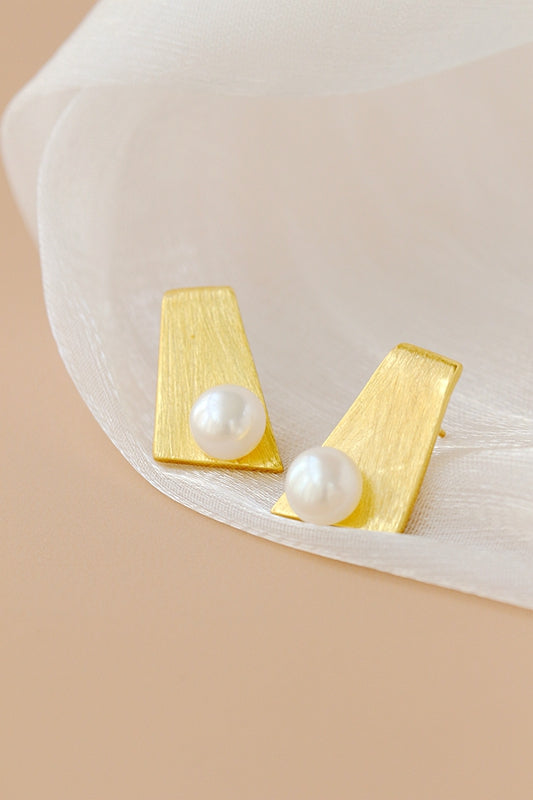 925 Sterling Silver Earring Inlaid Natural Freshwater Pearl 18K Gold Plated Earstuds