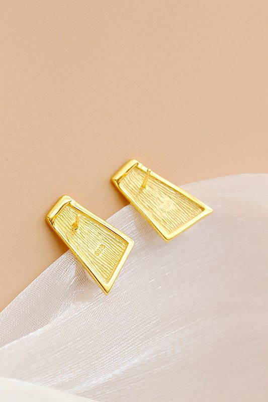 925 Sterling Silver Earring Inlaid Natural Freshwater Pearl 18K Gold Plated Earstuds