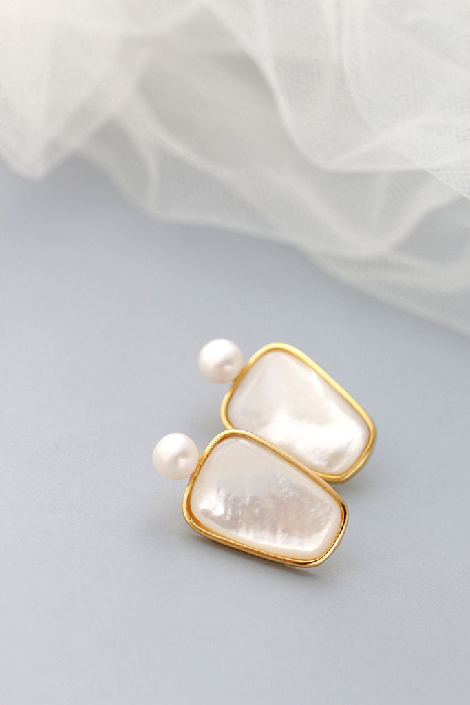 Inlaid Natural White Shell and Freshwater Pearl 18K Gold Plated Earrings Elegant Geometric Style 925 Sterling Silver Earring