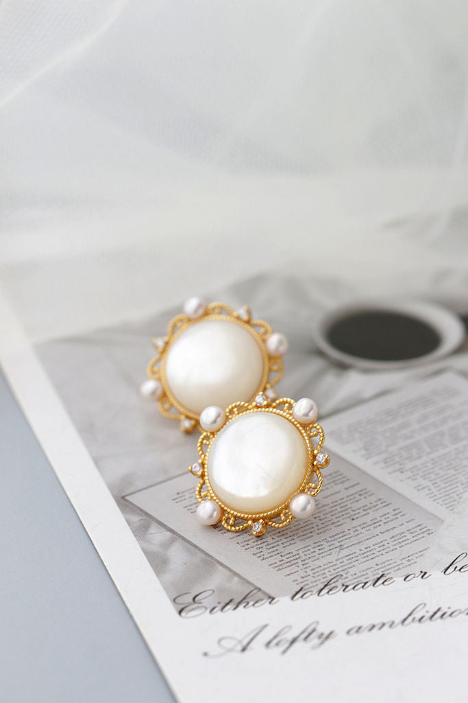 Inlaid Natural White Shell and Freshwater Pearl 18K Gold Plated Earrings Elegant lace-like pattern 925 Sterling Silver Earring