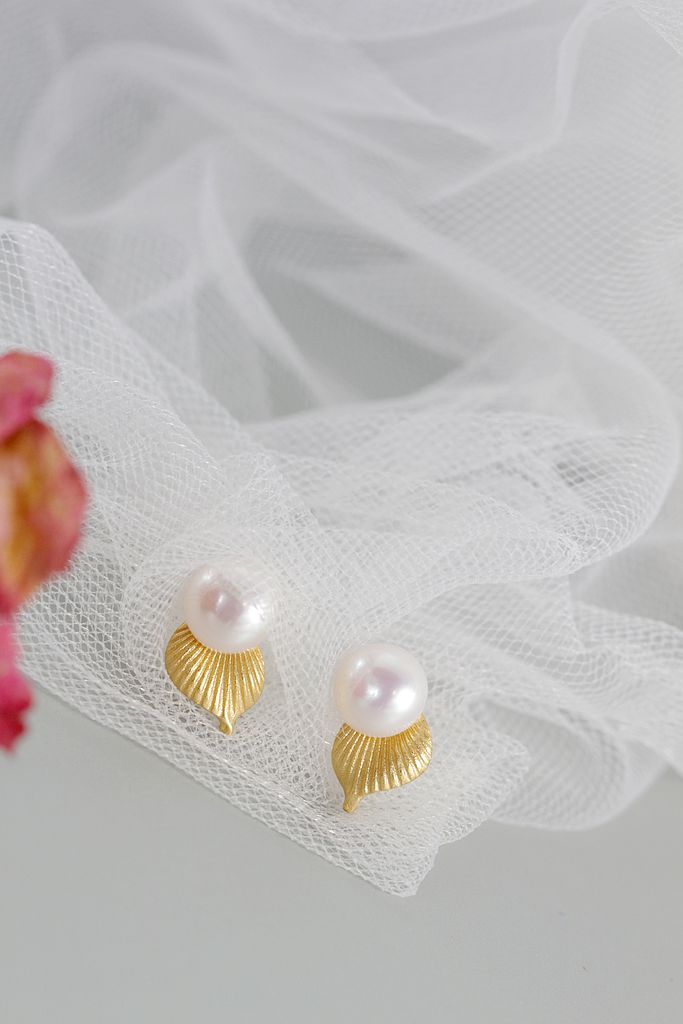 Cute and Minimalist Style 925 Sterling Silver Earring Inlaid Natural Freshwater Pearl 18K Gold Plated Earring Fashion Jewelry