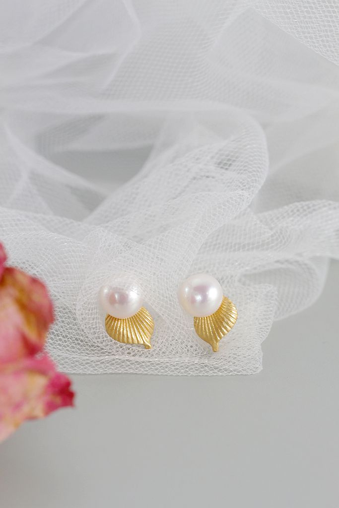 Cute and Minimalist Style 925 Sterling Silver Earring Inlaid Natural Freshwater Pearl 18K Gold Plated Earring Fashion Jewelry