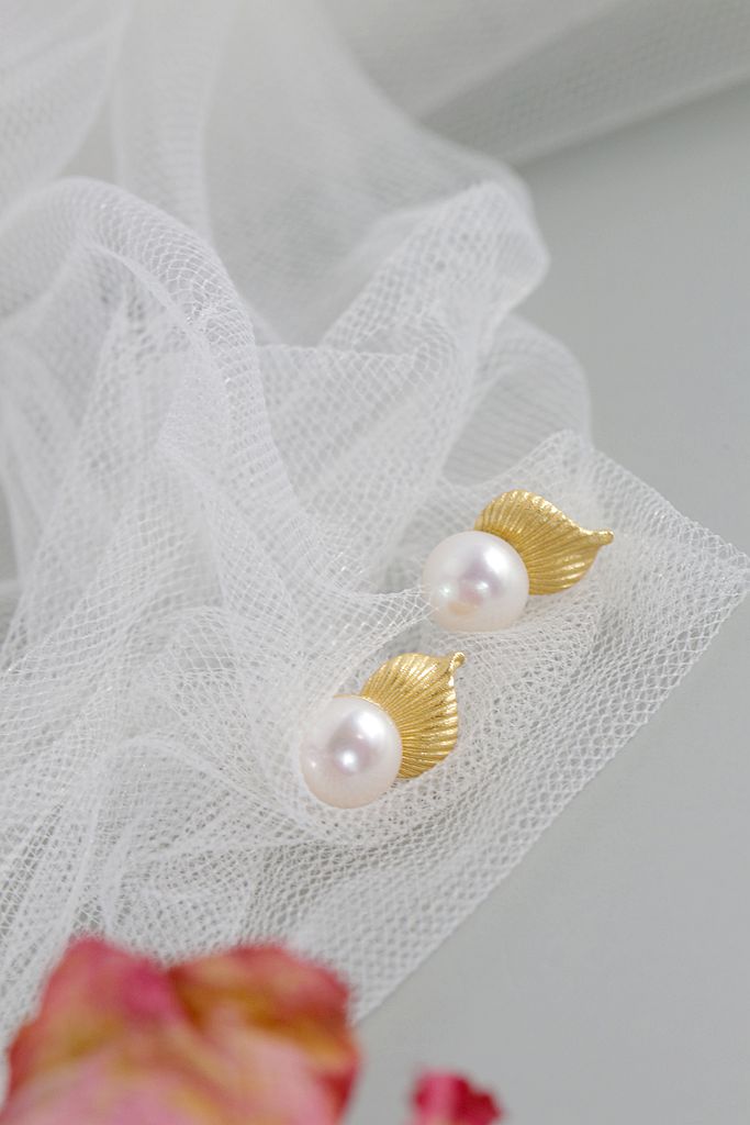 Cute and Minimalist Style 925 Sterling Silver Earring Inlaid Natural Freshwater Pearl 18K Gold Plated Earring Fashion Jewelry