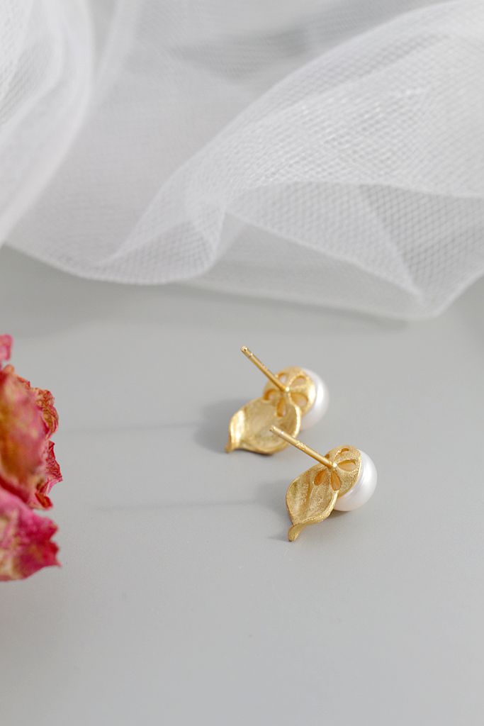 Cute and Minimalist Style 925 Sterling Silver Earring Inlaid Natural Freshwater Pearl 18K Gold Plated Earring Fashion Jewelry