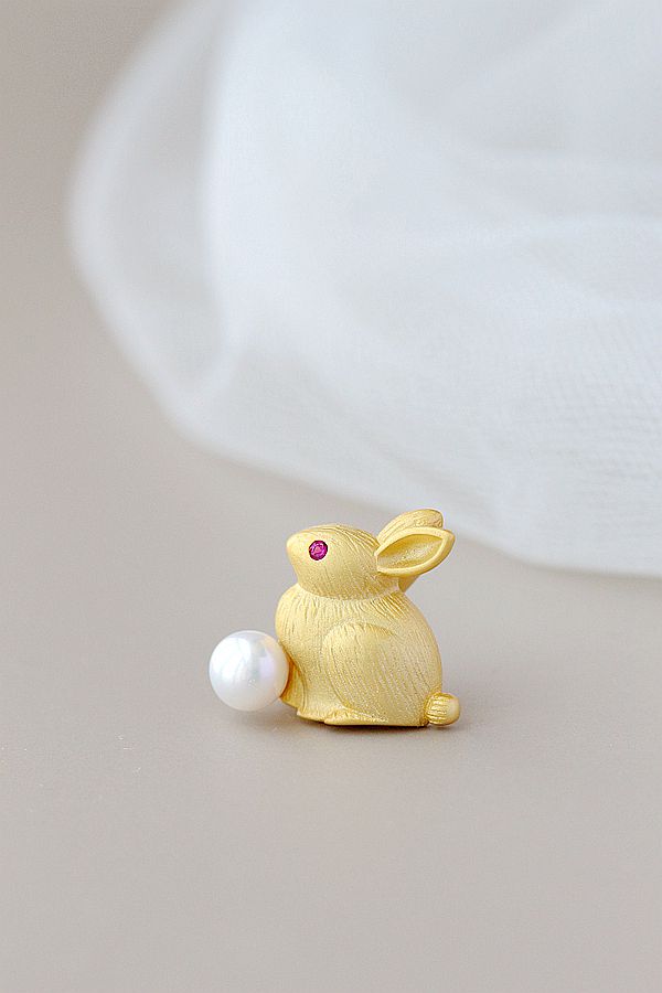 Authentic 925 Sterling Silver Brooch 18K Gold Plated Little Rabbit Inlaid Natural Freshwater Pearl Trendy High Quality Jewelry