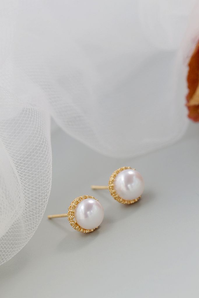 Delicate Small Cut-Out Pattern 925 Sterling Silver Earrings Inlaid With Natural Freshwater Pearl 18K Gold Plated Earrings Gift
