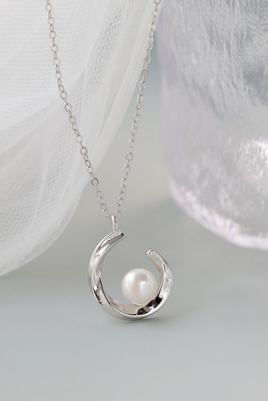 Elegant and Minimalist Style 925 Sterling Silver Pendant Inlaid Natural Freshwater Pearl Pendant Clavicle Chain Jewelry Gift