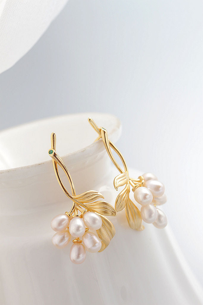 Trendy Floral Design 18K Gold-Plated Earring Inlaid Natural Freshwater Pearl Fashion Creative 925 Sterling Silver Earrings