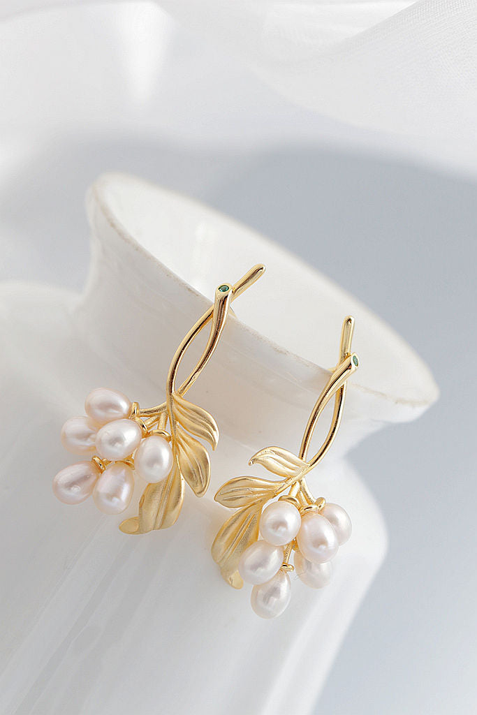 Trendy Floral Design 18K Gold-Plated Earring Inlaid Natural Freshwater Pearl Fashion Creative 925 Sterling Silver Earrings