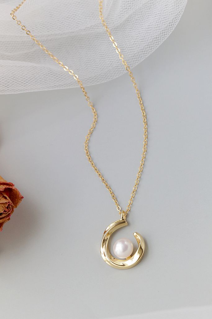 Elegant and Minimalist Style 925 Sterling Silver Pendant Inlaid Natural Freshwater Pearl 18K Gold Plated Pendant Jewelry Gift