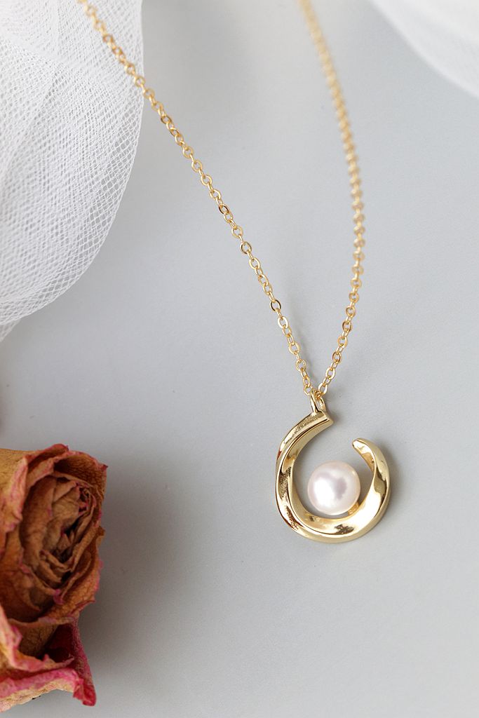 Elegant and Minimalist Style 925 Sterling Silver Pendant Inlaid Natural Freshwater Pearl 18K Gold Plated Pendant Jewelry Gift