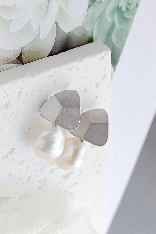 Geometric Design Triangle Earrings Inlaid Natural Baroque Pearl Creative 925 Sterling Silver Matte Finish Earring Fine Jewelry