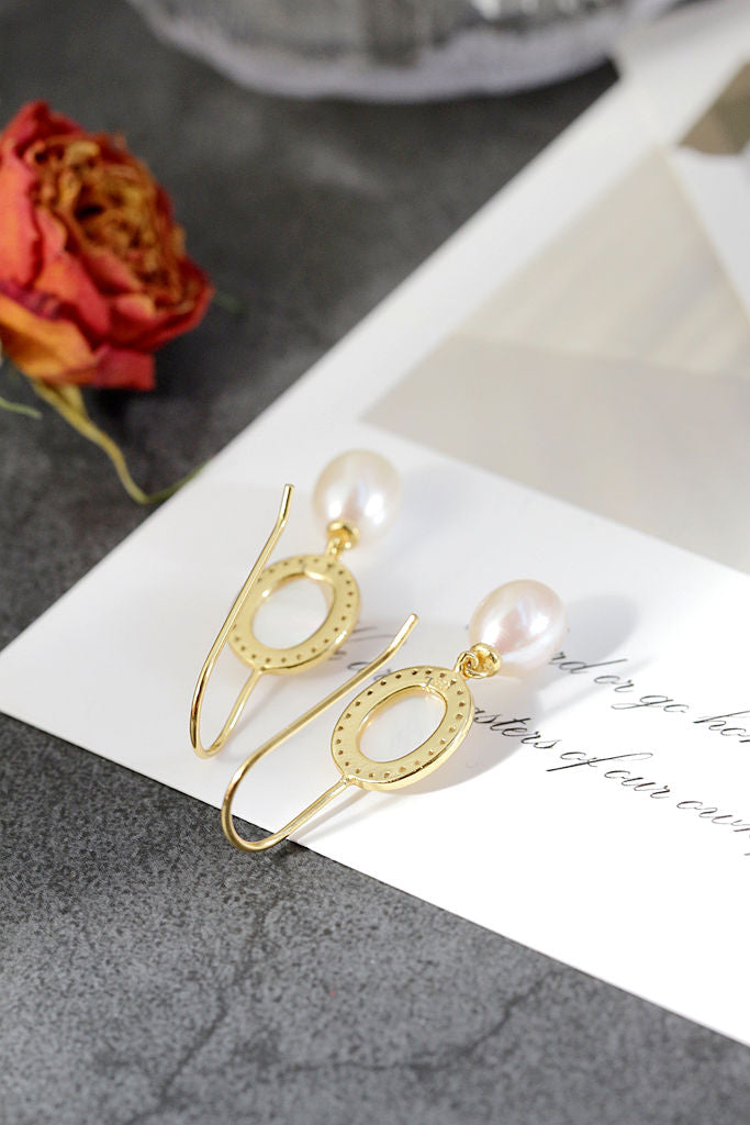 Inlaid Natural Freshwater Pearl 925 Sterling Silver Earring Simple Versatile 18K Gold Plated White Shell Inlay Earring Jewelry