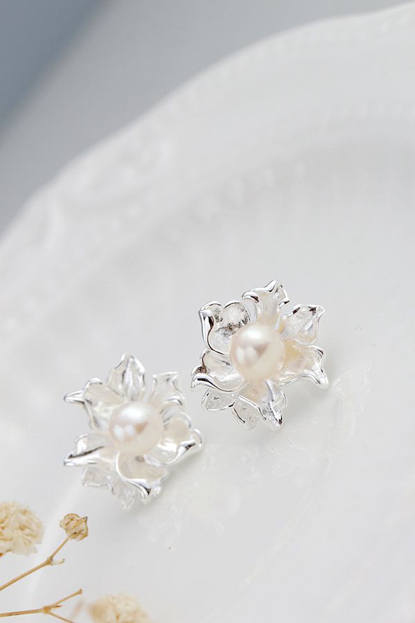 Authentic 925 Sterling Silver Fashion Big Petal Earring Inlaid 8mm Natural Freshwater Pearl Earring National Style Jewelry