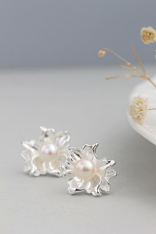 Authentic 925 Sterling Silver Fashion Big Petal Earring Inlaid 8mm Natural Freshwater Pearl Earring National Style Jewelry