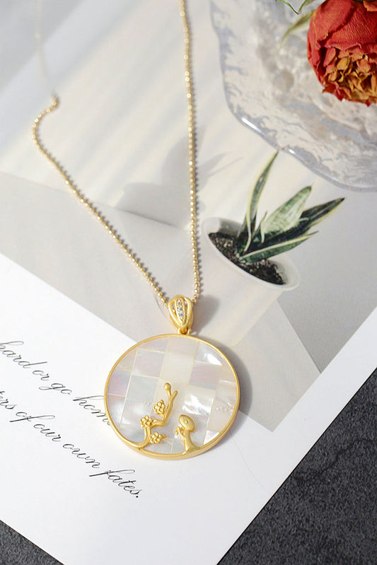 925 Sterling Silver Pendant Plum Blossom Pattern Inlaid Natural Pearl Shellfish Pendant Fashion Design 18K Gold Plated Jewelry