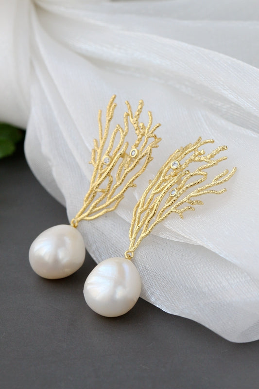 18K Gold Plated Coral Pattern Earring Inlaid Natural Baroque Freshwater Pearl Fashion Creative 925 Sterling Silver Earrings