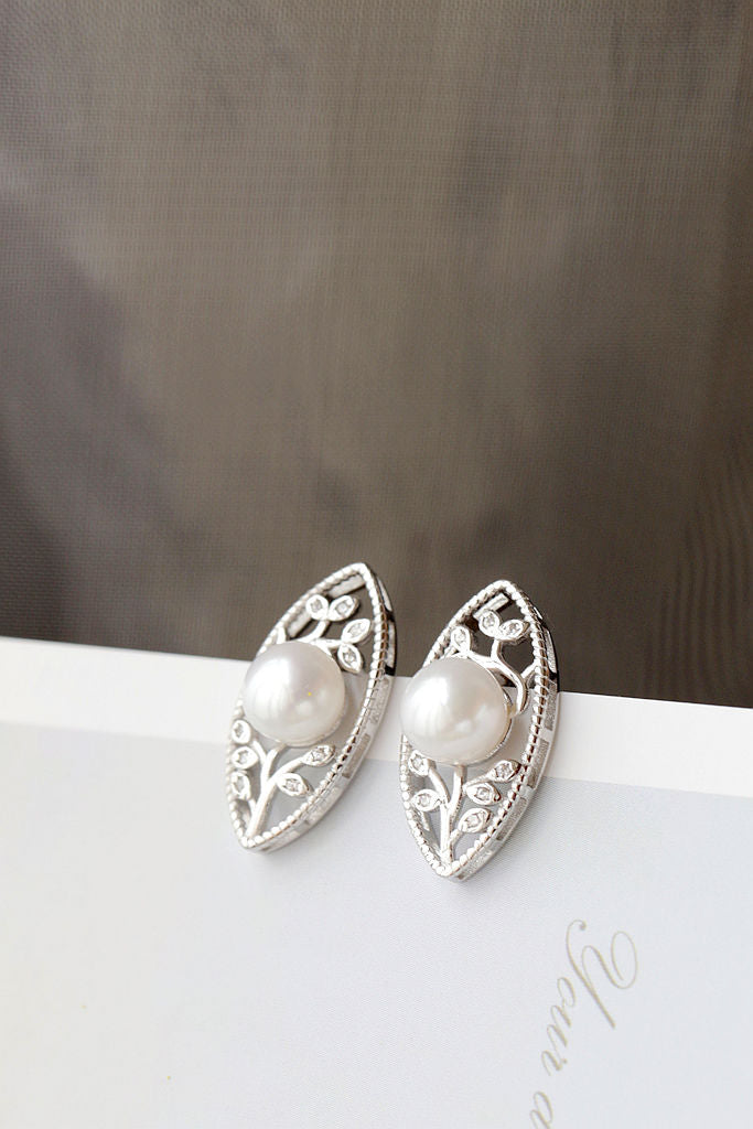 Fashion Flower Twig 925 Sterling Silver Earring Inlaid Natural Freshwater Pearl Elegant Temperament Small Earring Jewelry Gift