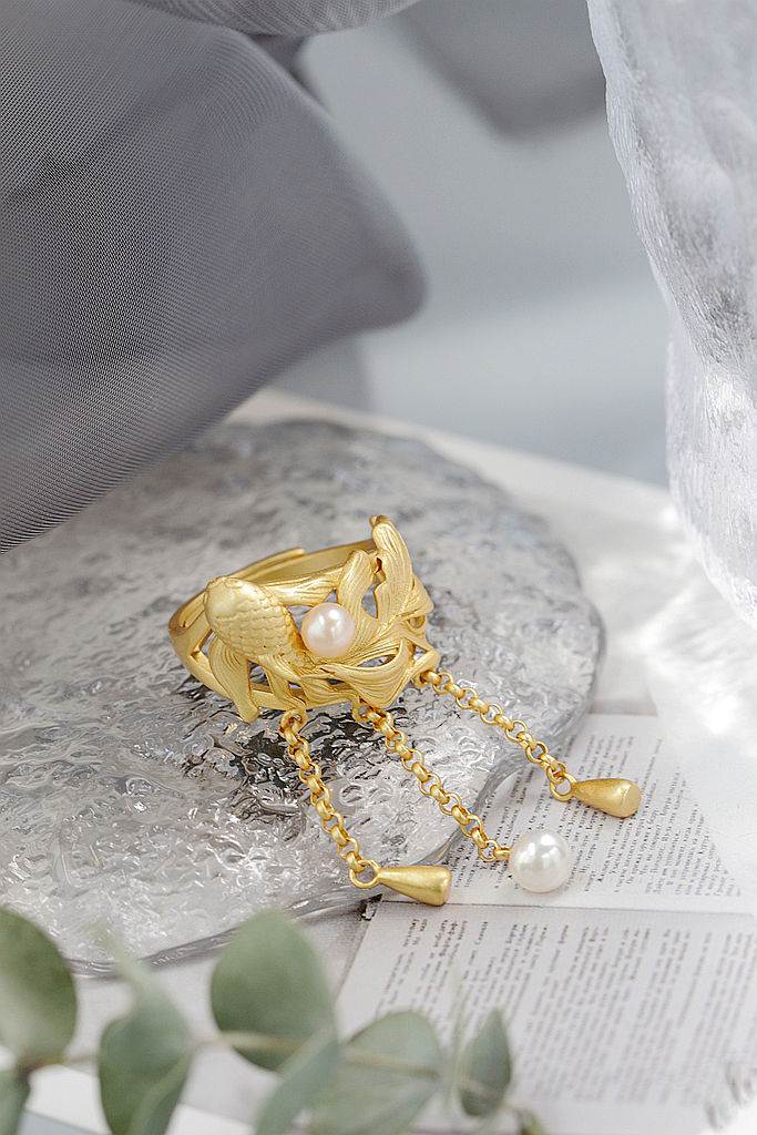 Authentic 925 Sterling Silver Ring Inlaid Natural Pearl 18K Gold Plated Little Goldfish With Beautiful Fish Tails Ring Gift